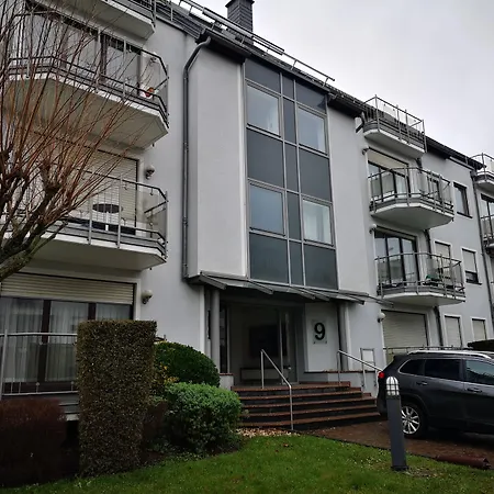 Shs City Park Strassen Apartment *